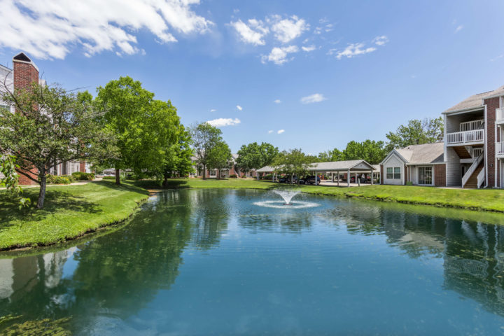 Gentry Square Apartments Image 12