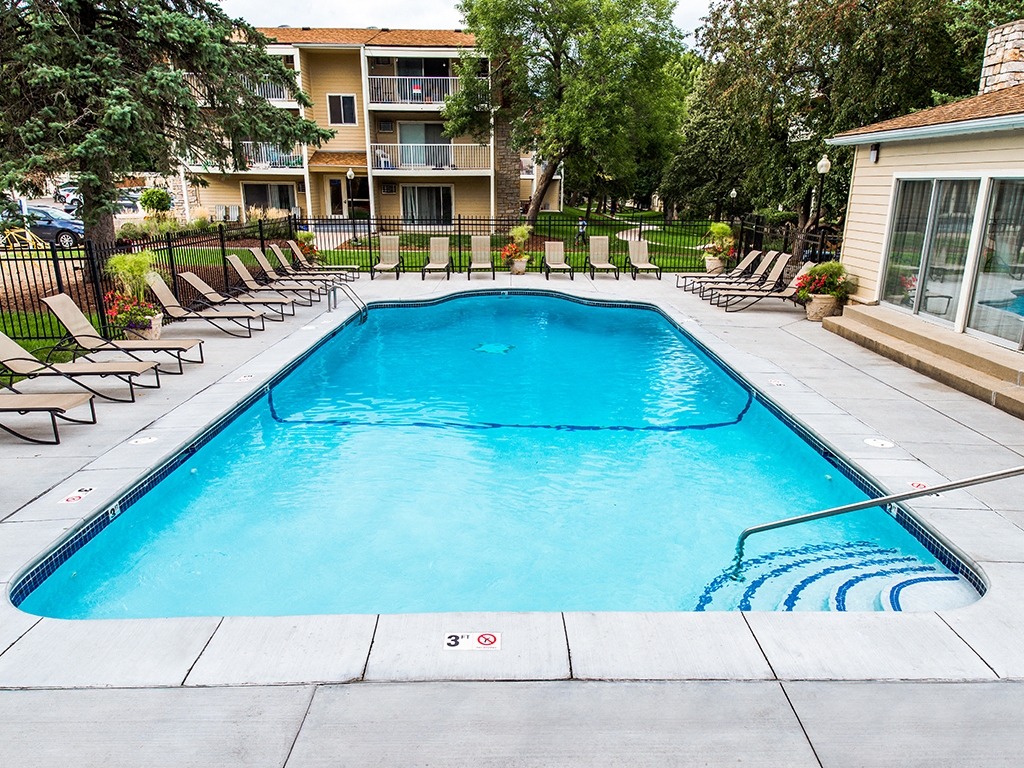 Pines of Burnsville Image 29