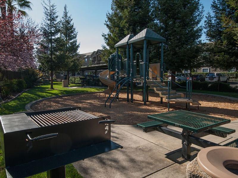 Hawthorn Village Image 2