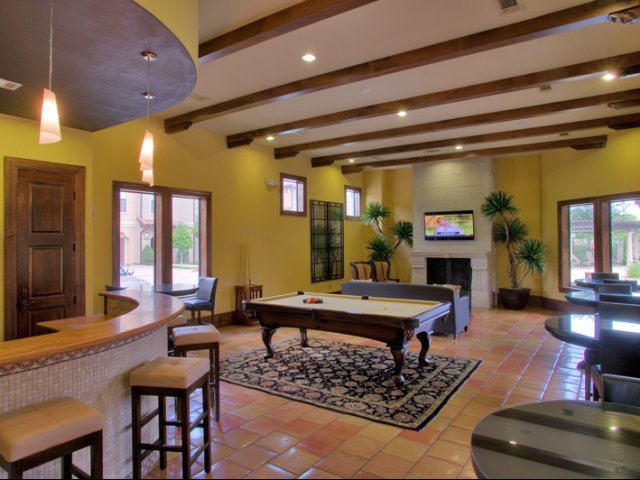 Club/Game room