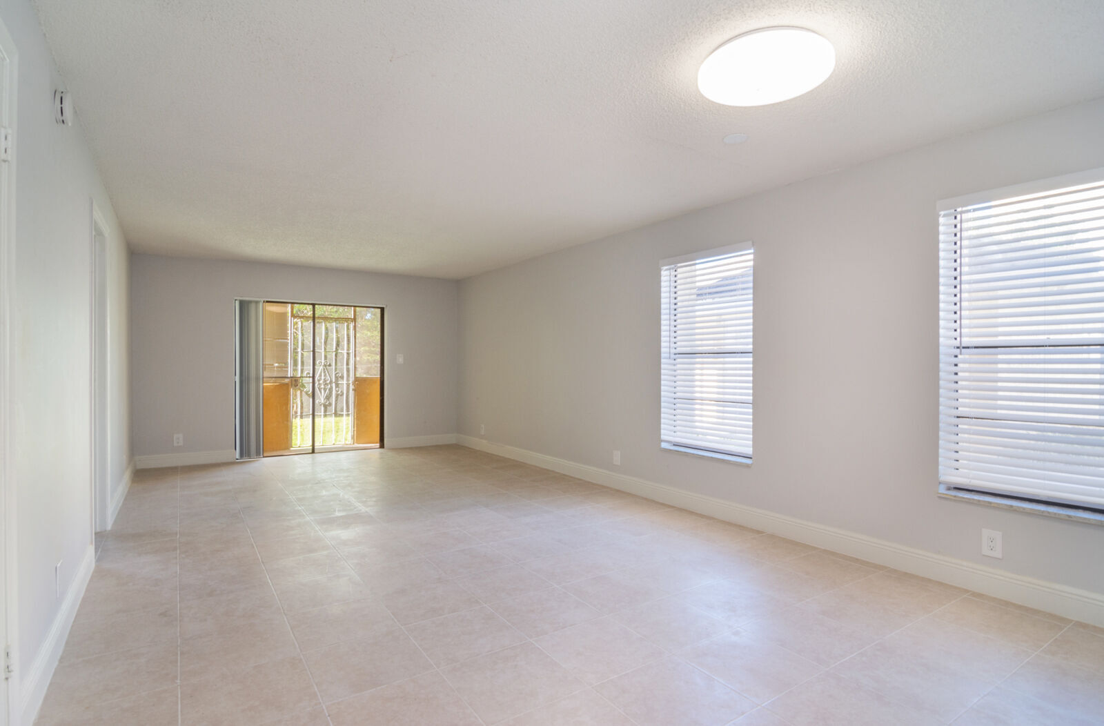 Viewmax Apartments Image 7