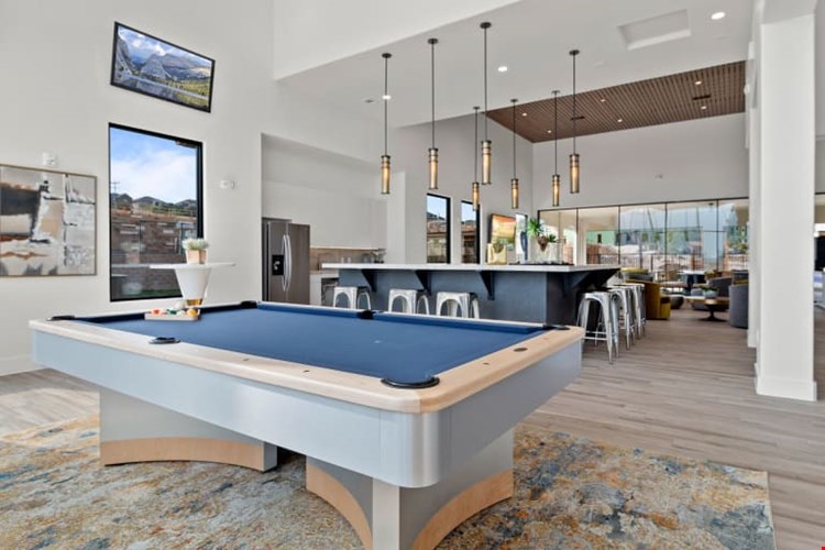 Reveal Skyline Image 4