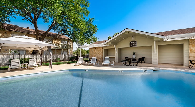 Shady Valley Square Image 1