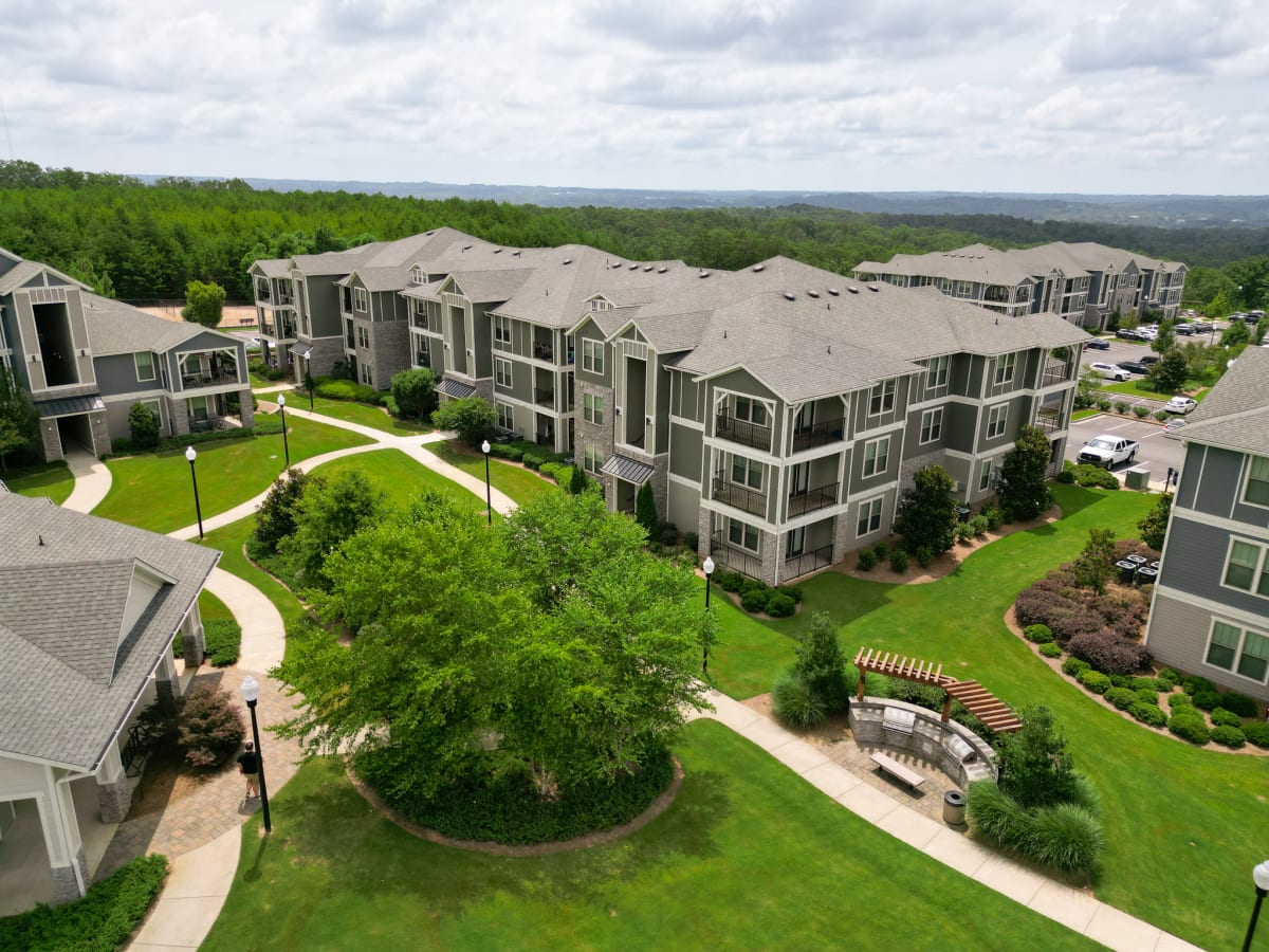 Crest at Laurel Canyon Image 3