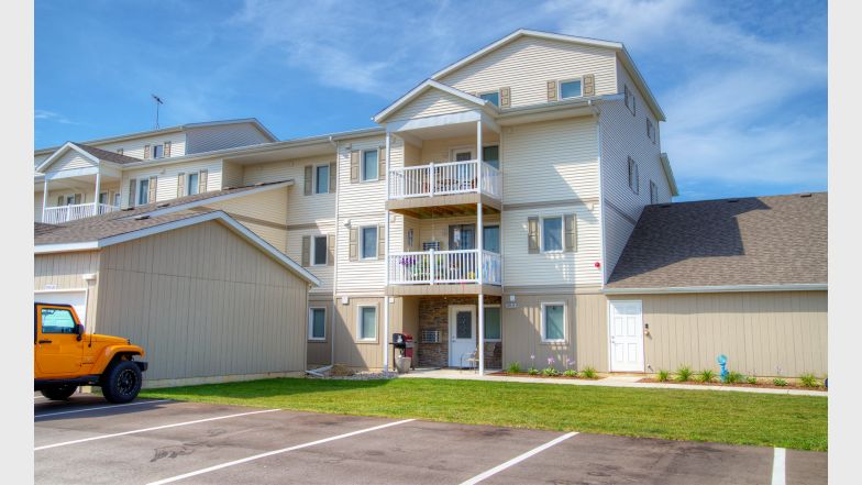 Coopers Landing Apartments Image 9