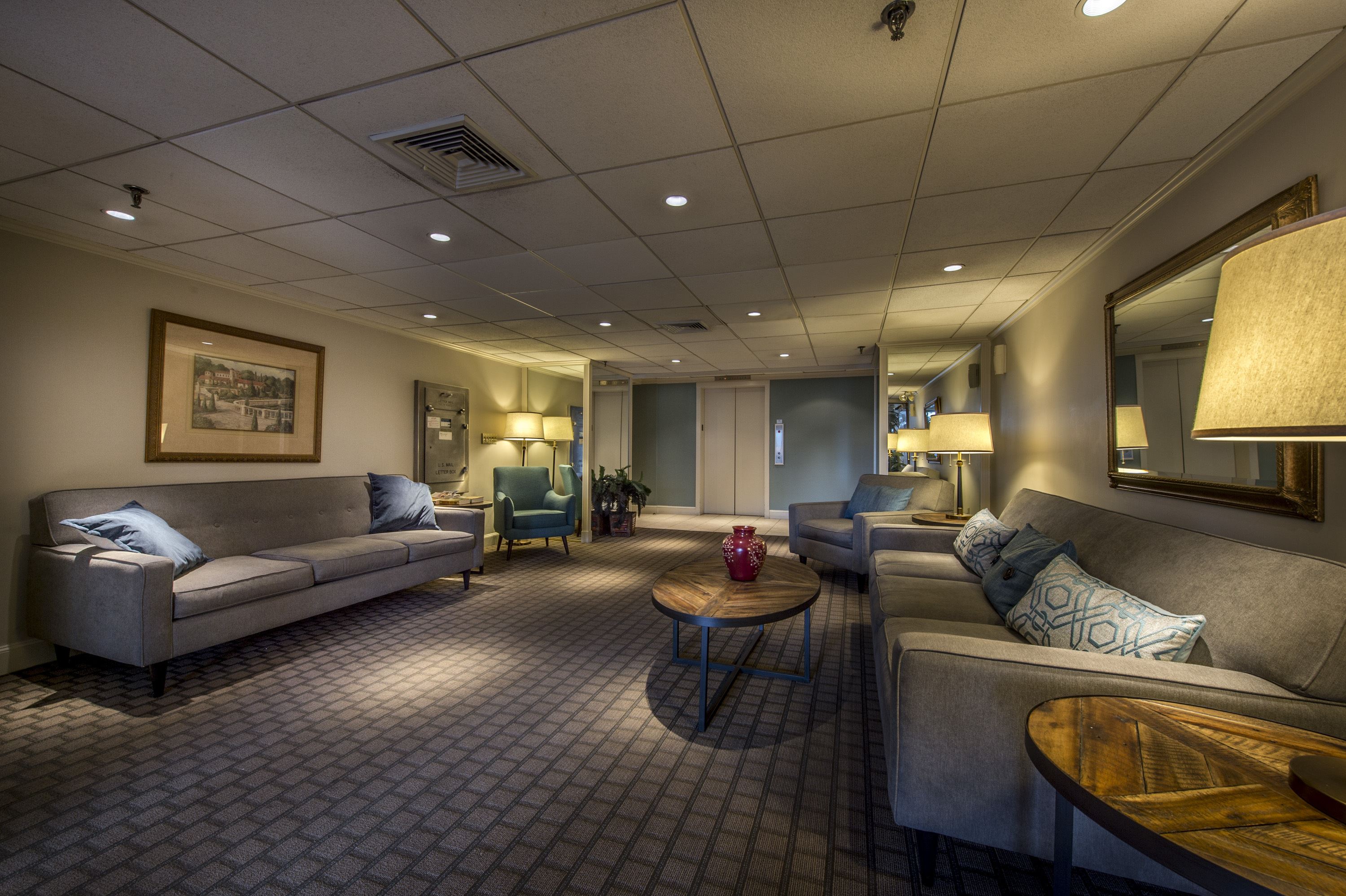 Mass Ave, 385 Image 7