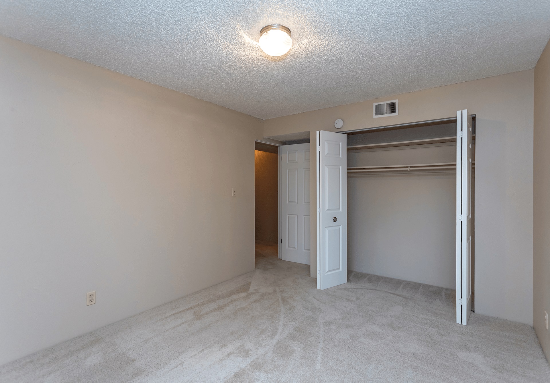 Devonshire Square Image 11