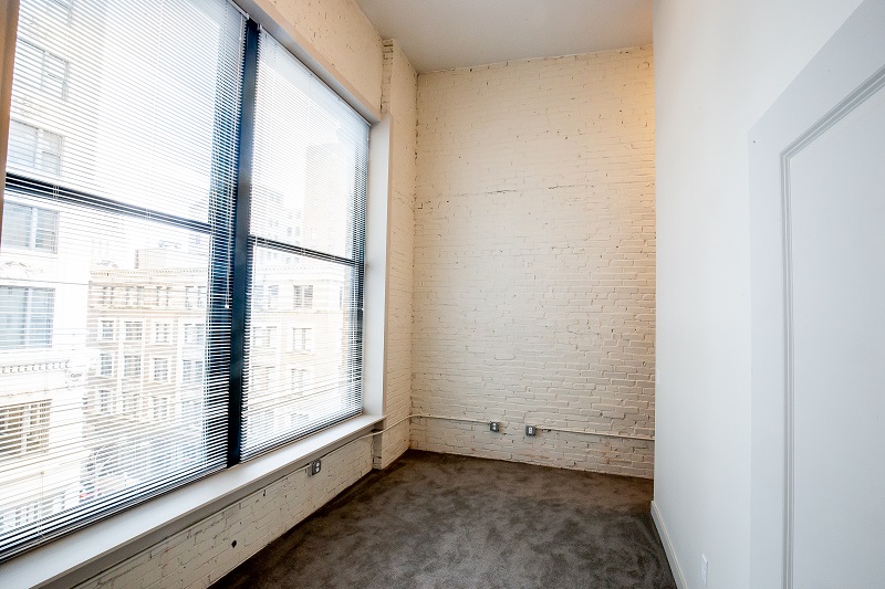 Level on Locust Image 15