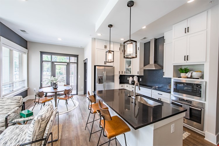 The Village at Commonwealth Image 29