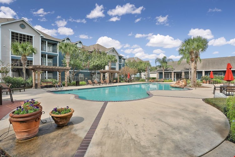 Enclave At Woodbridge Image 18