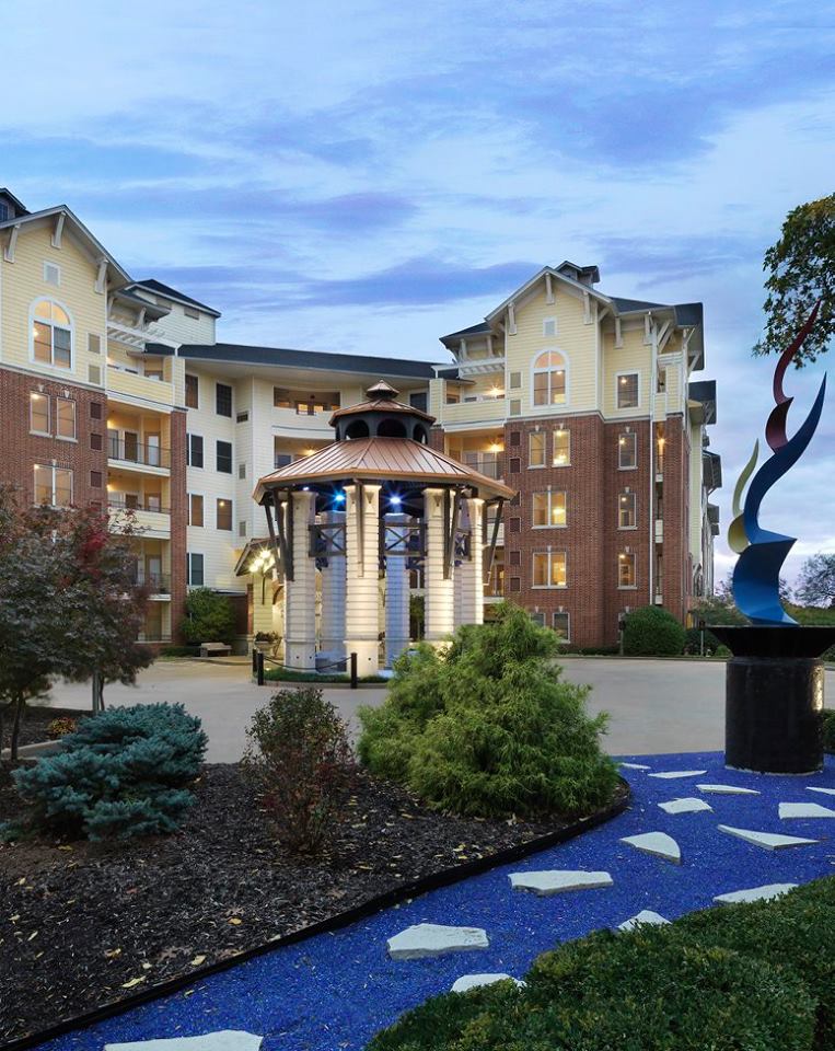 Mansions on the Plaza Image 1