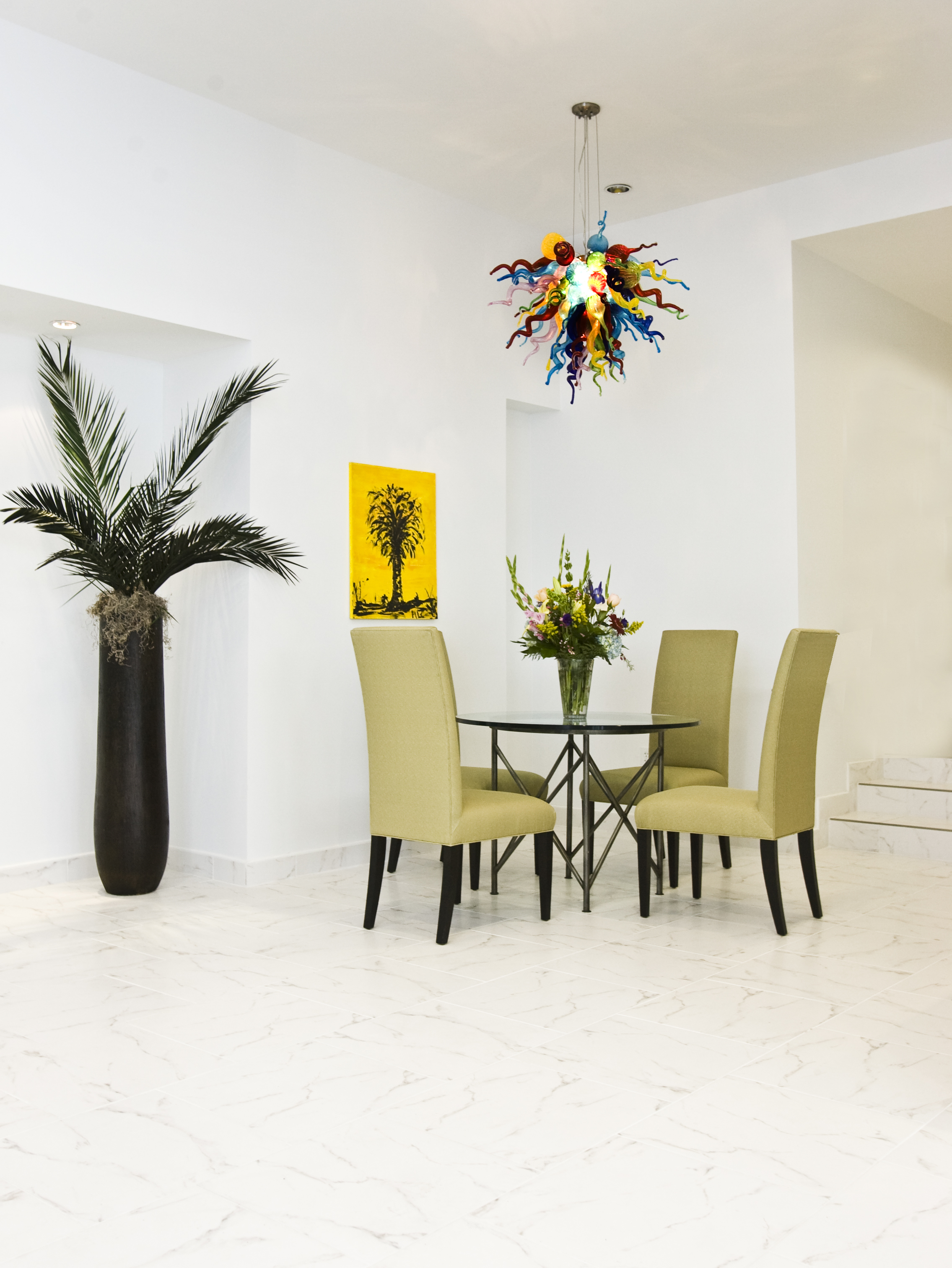 Palms on Main Image 3