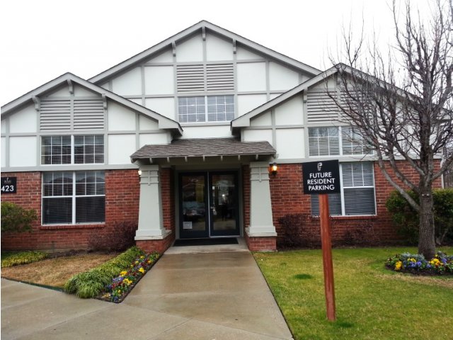Flats at Five Mile Creek Apartments Image 13
