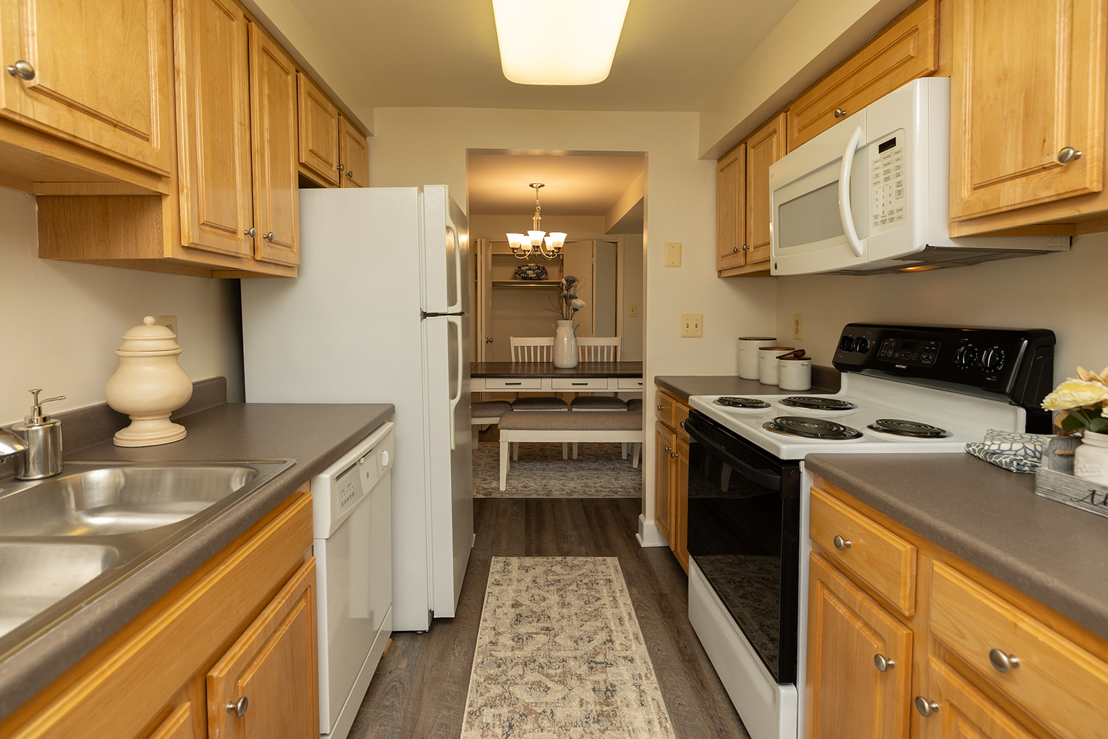 Chapel Valley Townhomes Image 7