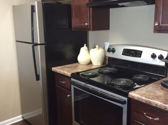 Island Club Apartments Image 12