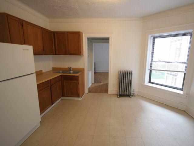 1515-1521 E 54th Street Image 12