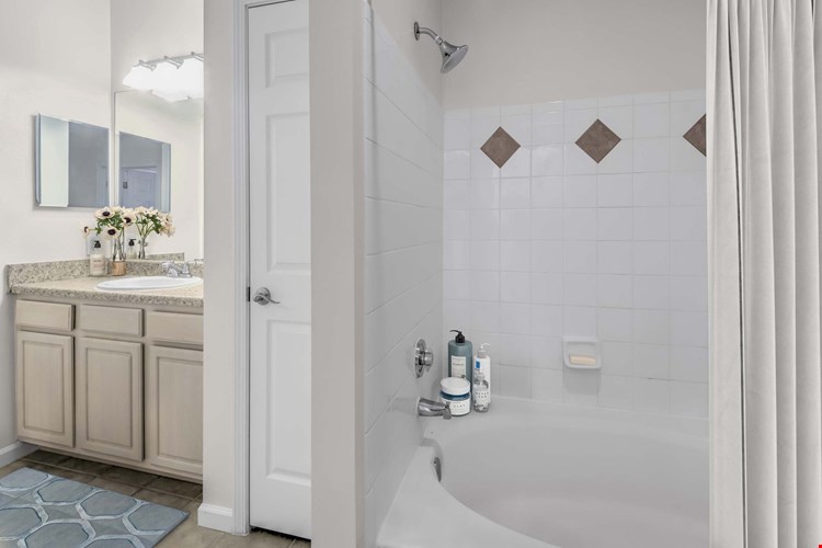 Camden Peachtree City Image 11