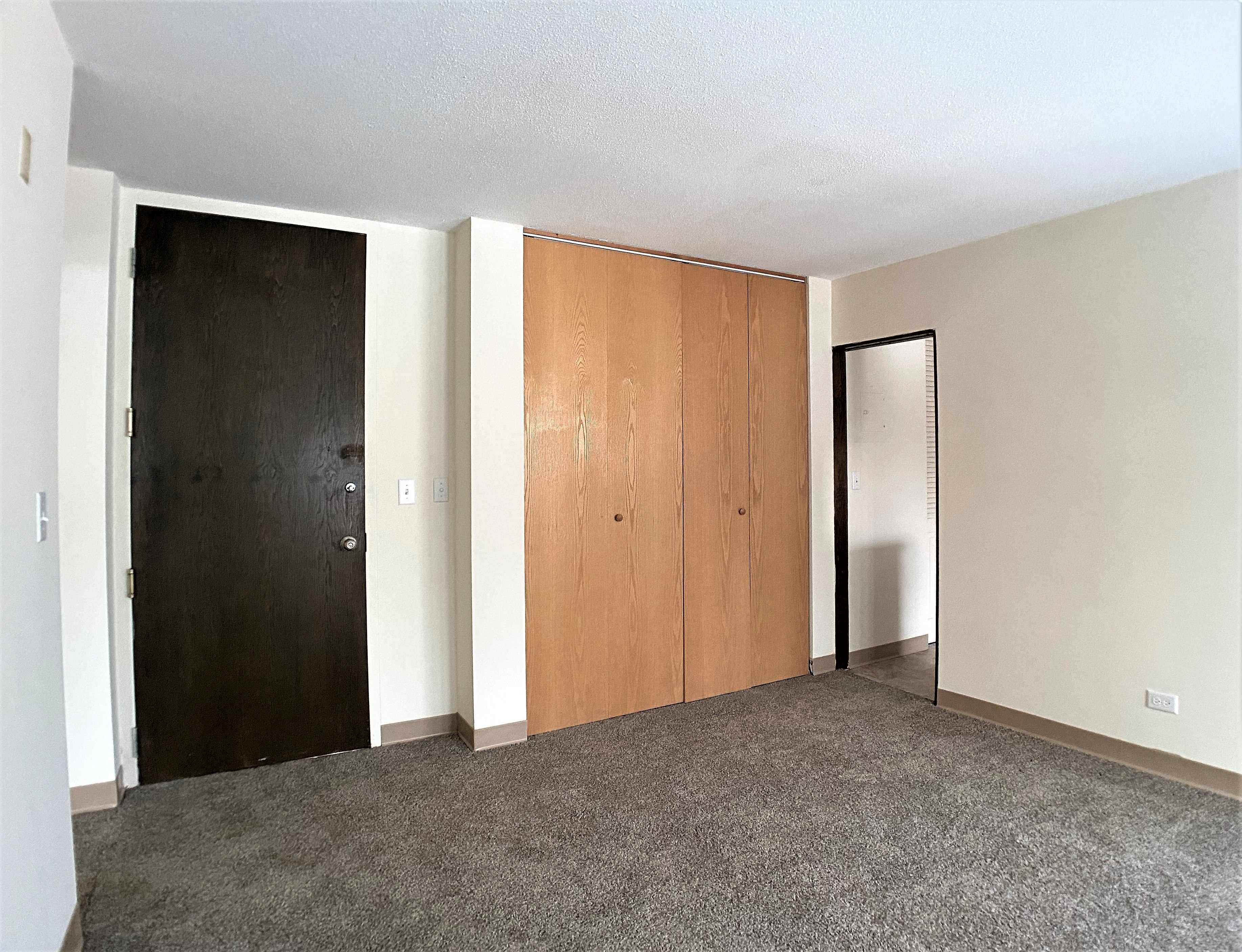 East River Plaza Image 12