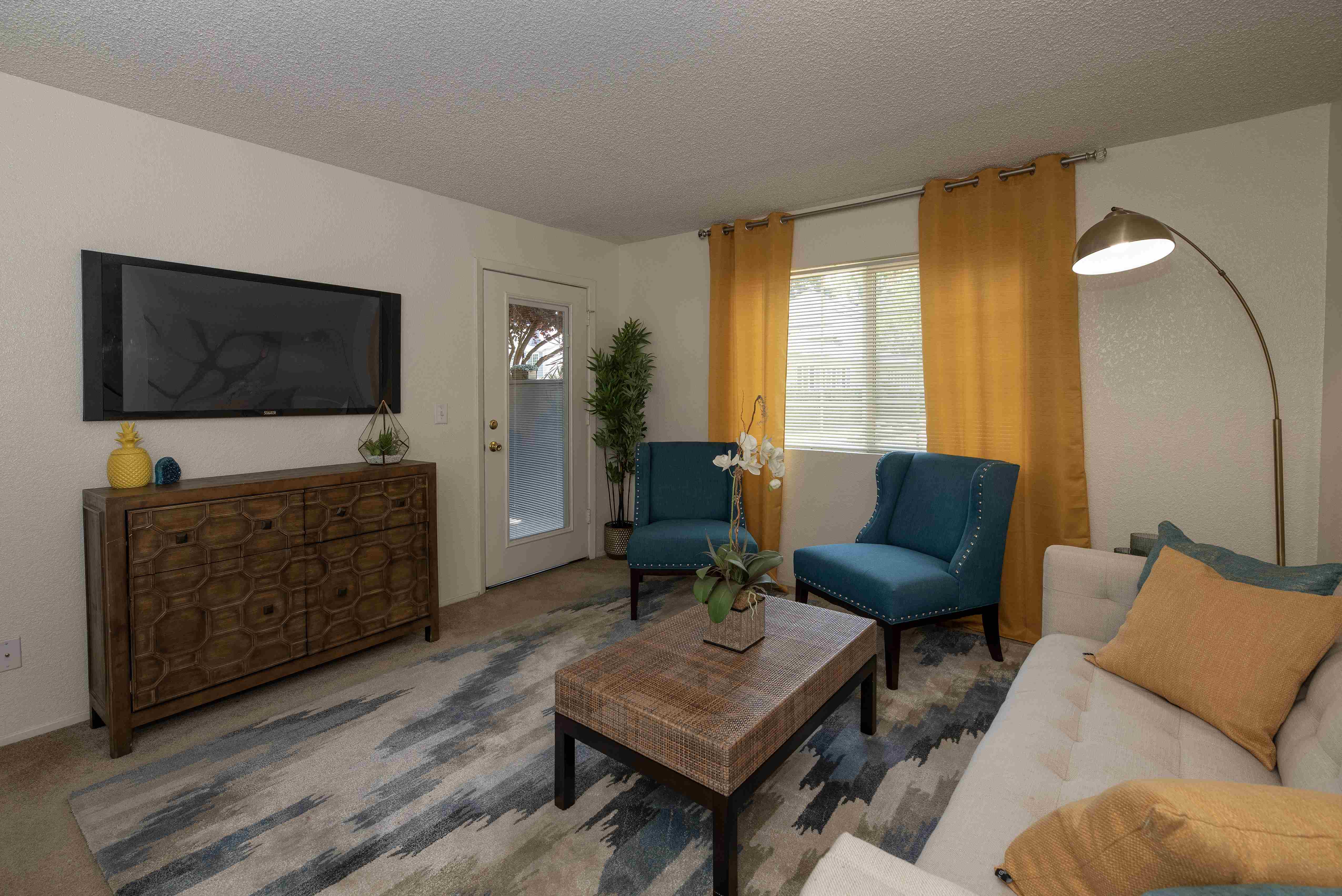 Woodbridge Apartments Image 24