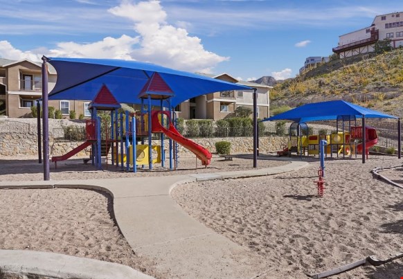 Acacia Park Apartments Image 4