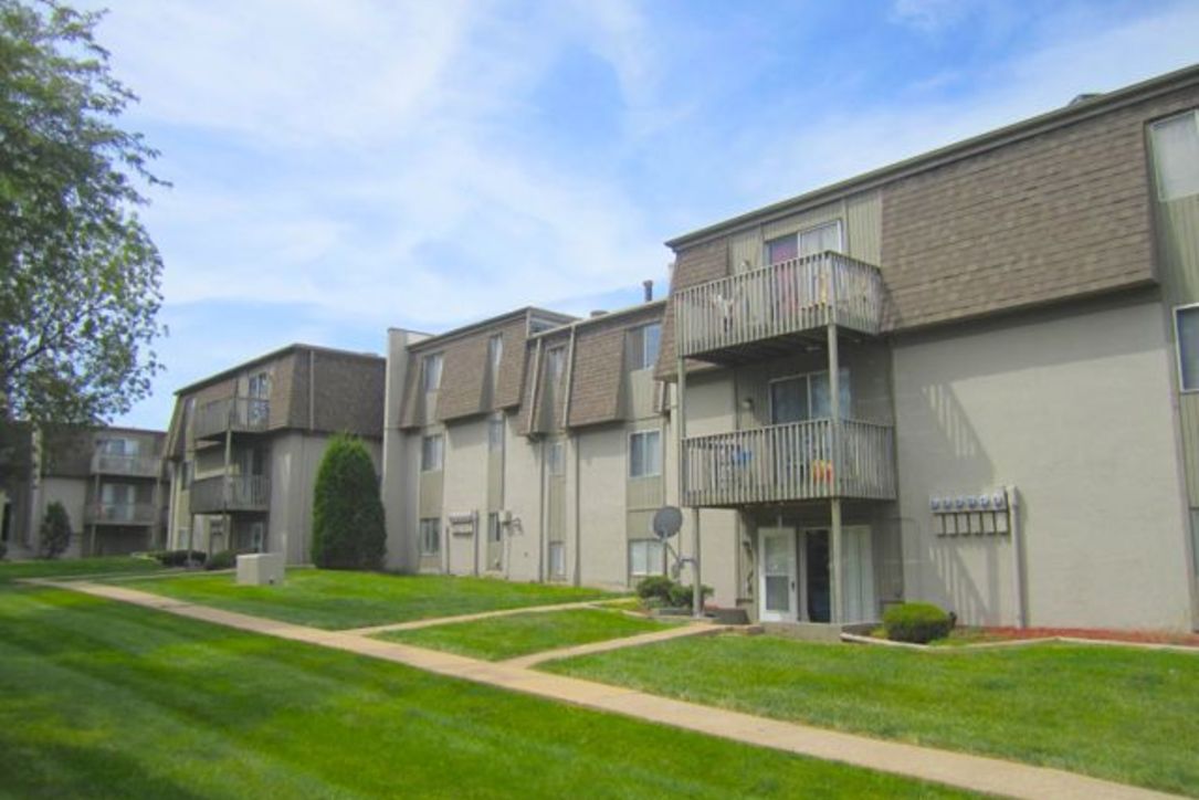 The Village and Village View Apartments Image 3