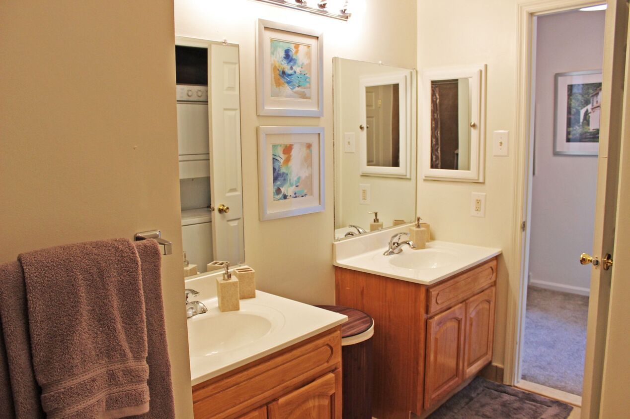 Huntingdon Woods Image 15