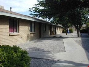 Los Arcos and Starlight Court Image 1