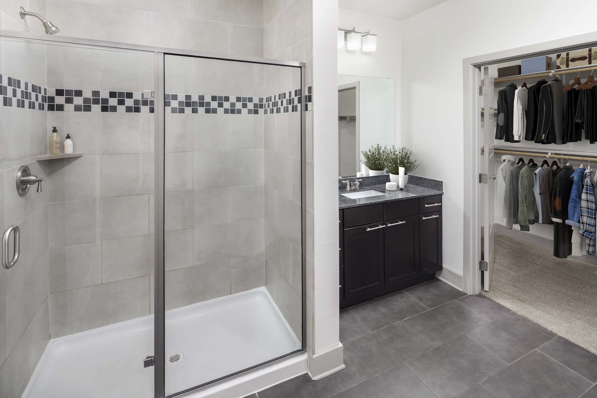 Camden Henderson Image 8