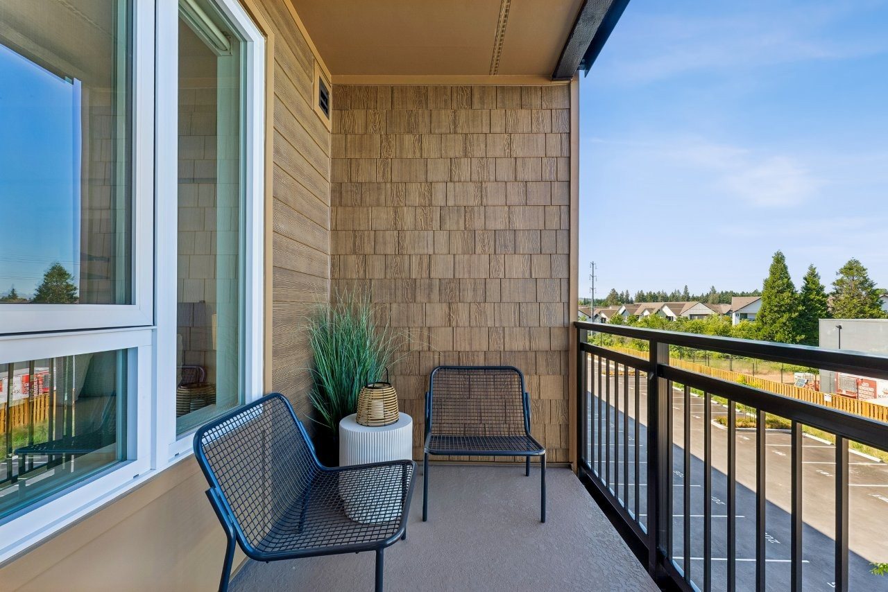 1x1 Balcony