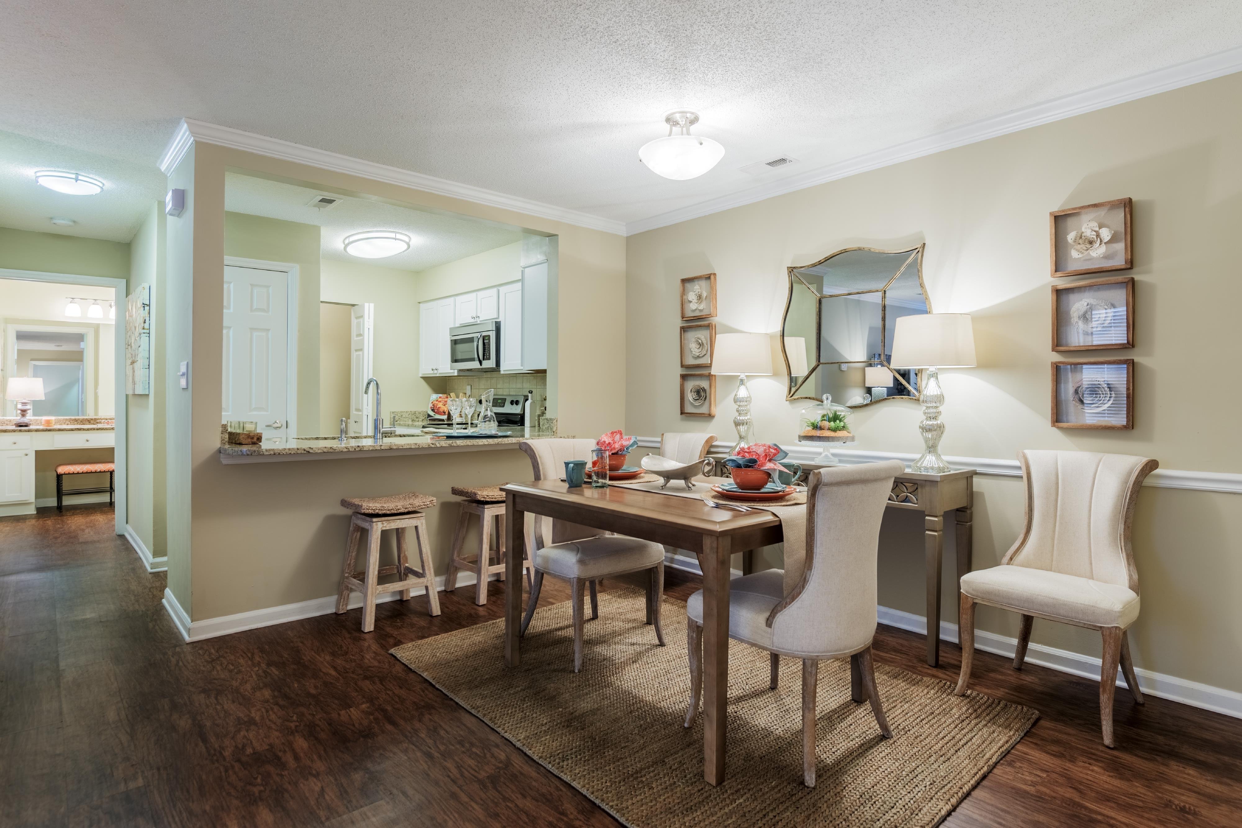 Uptown Gardens Image 2