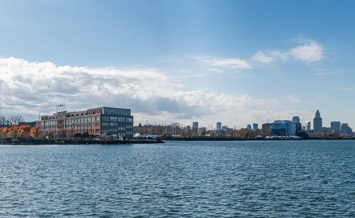 The Shoreline Apartments Image 2