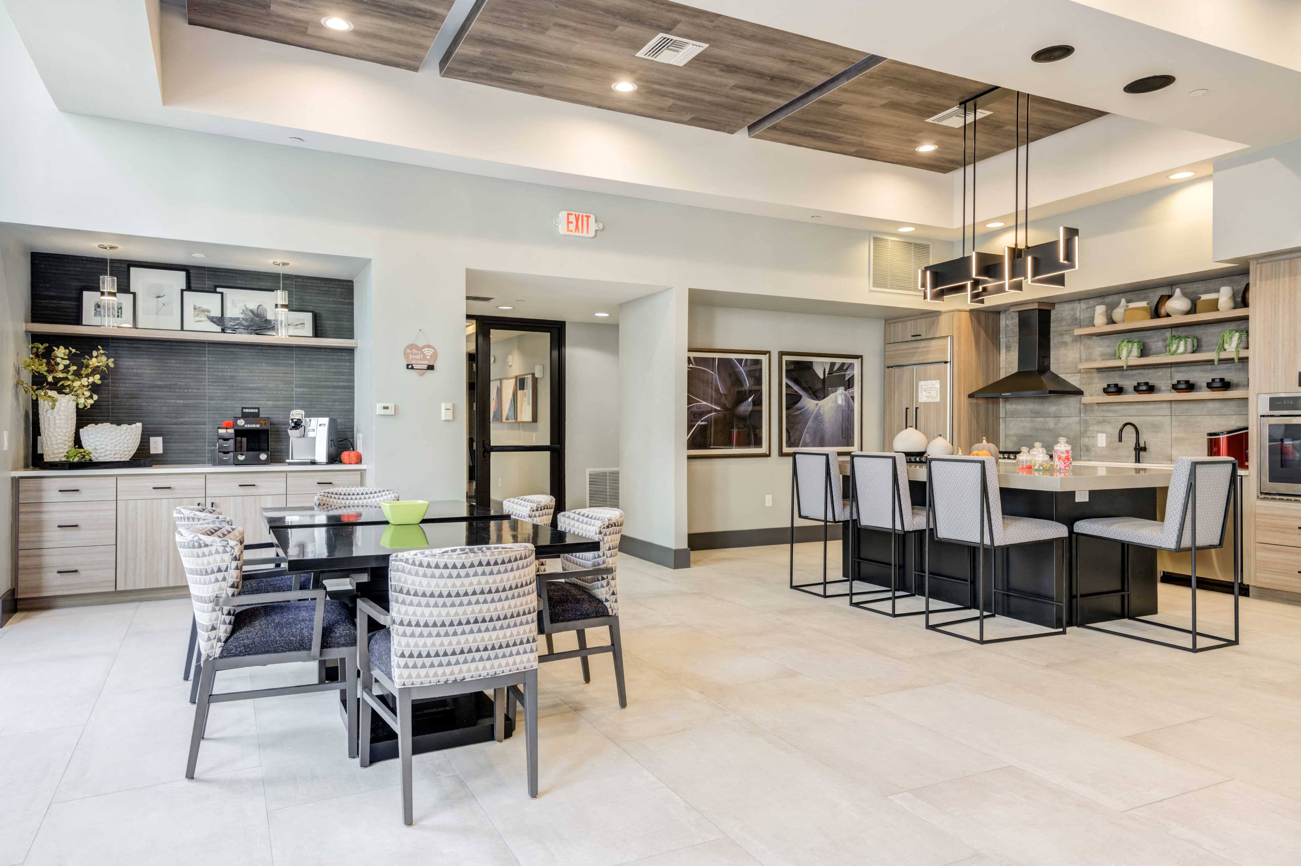 Biltmore at Camelback Image 23