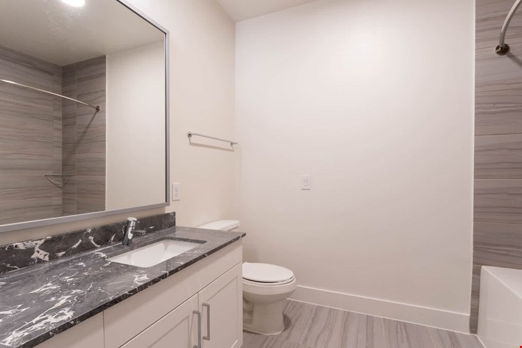 Olivian at the Realm Image 42