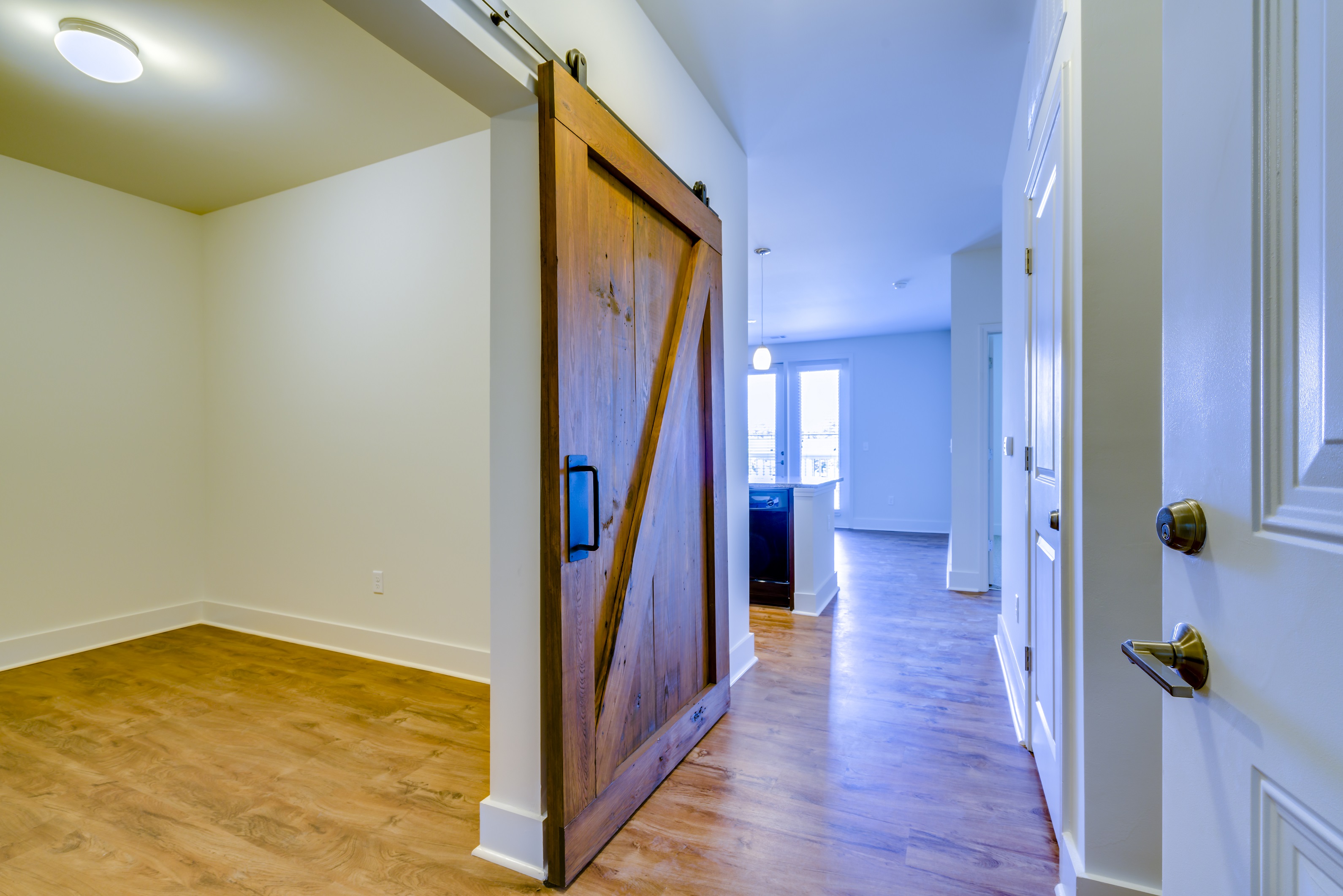 South Line Central Station Image 6