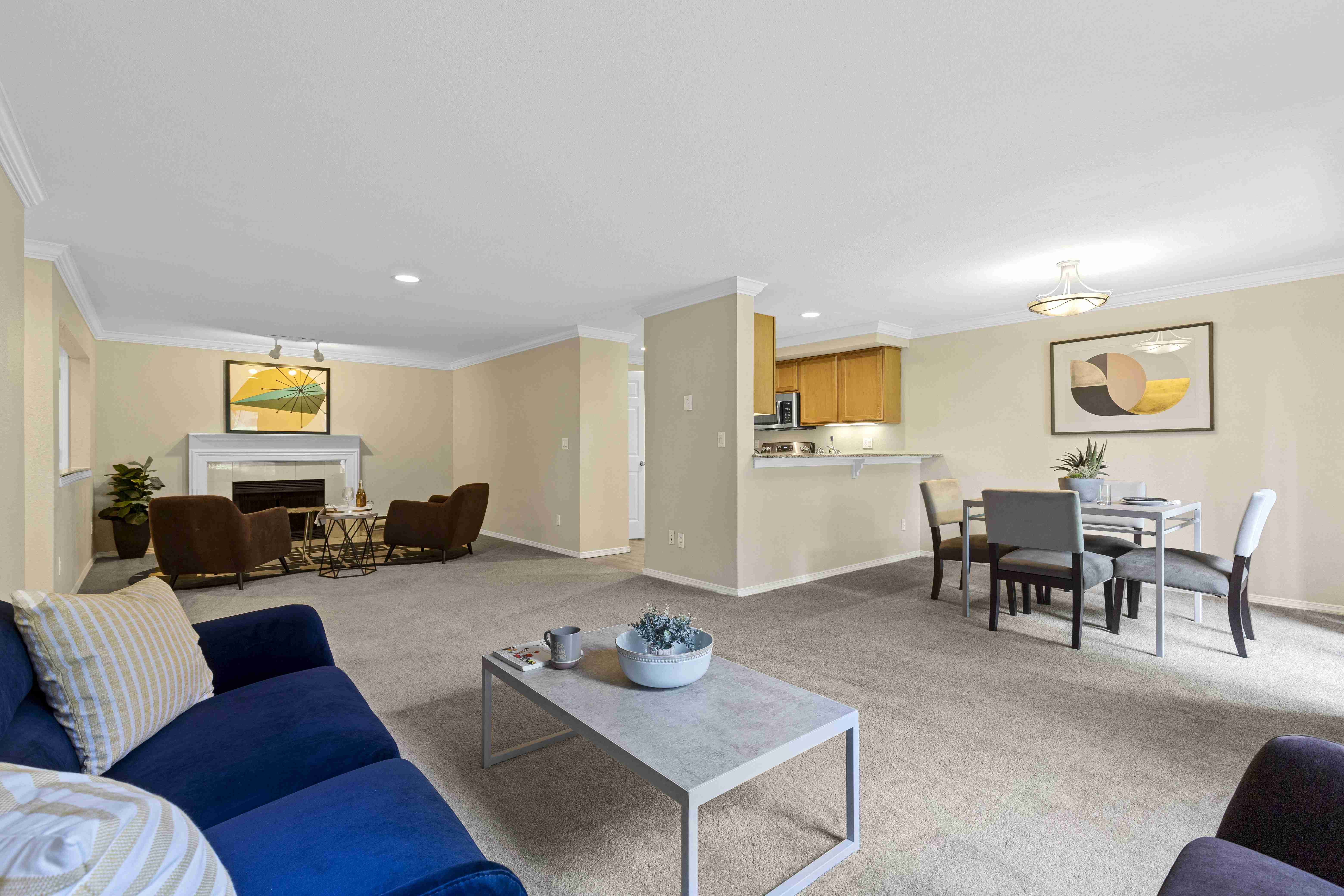 Yarrowood Highlands living room and dining room