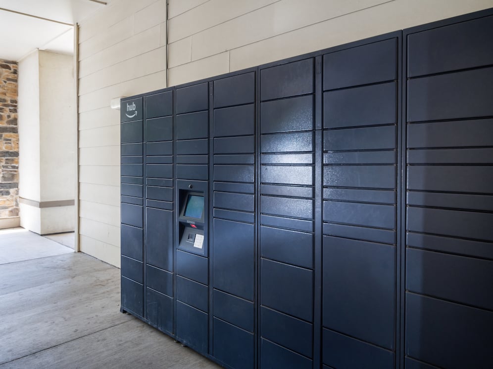 Amazon HUB Package lockers for convenient 24/7 delivery and pickup