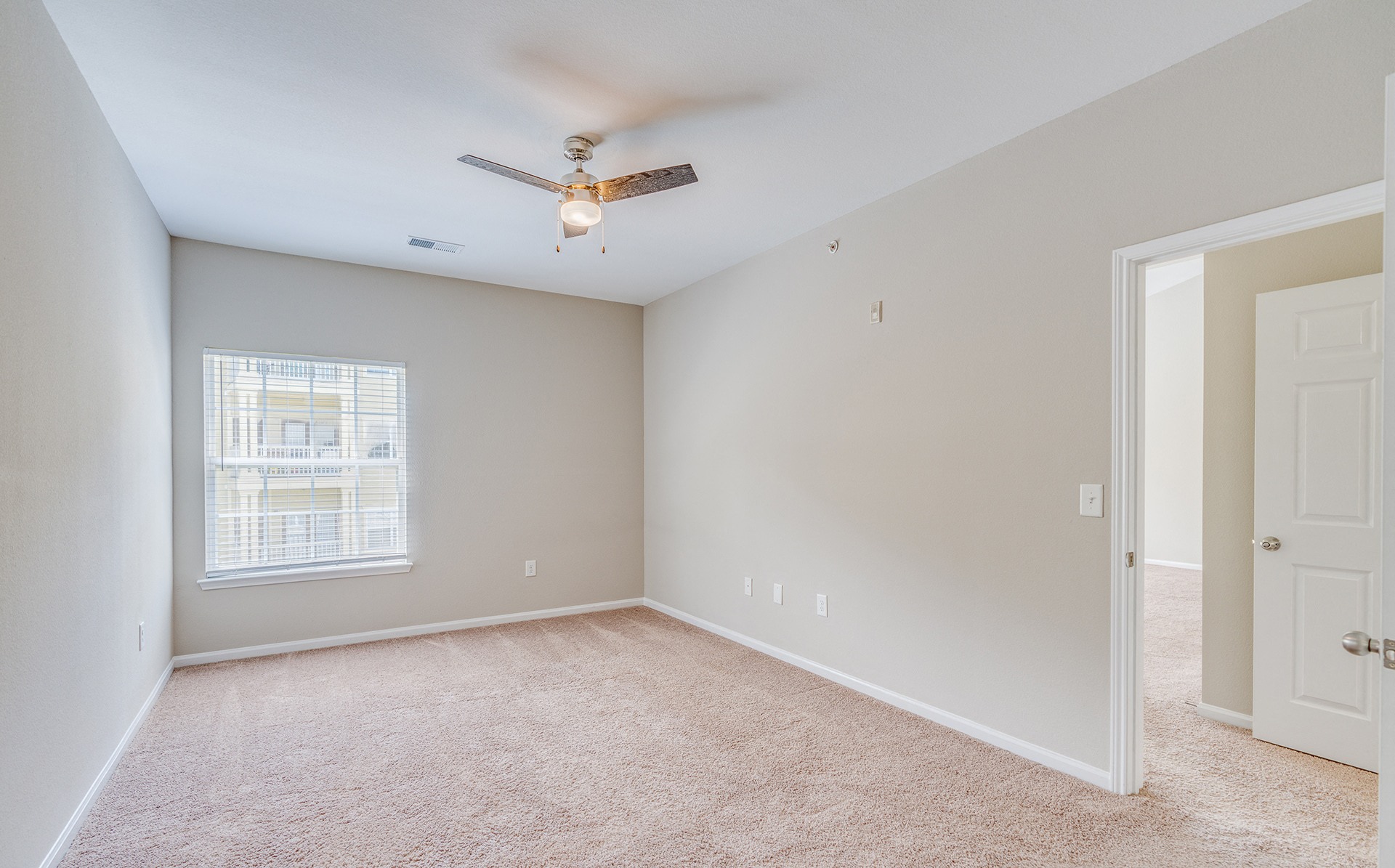 The Retreat at Spring Creek Apartments Image 14