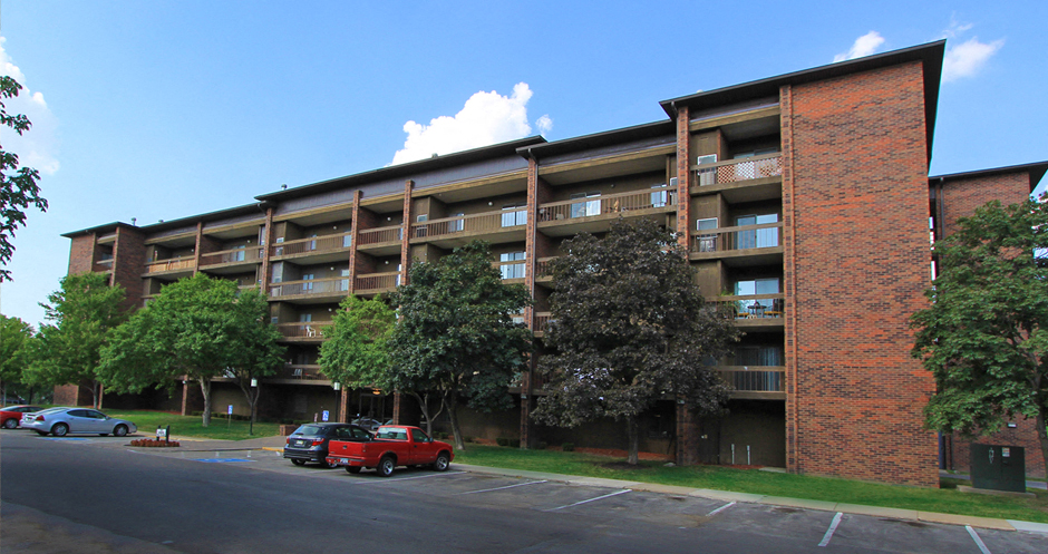 Embassy Park Apartments Image 19