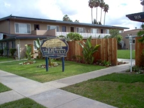 Sallie Lane Courtyard Image 2