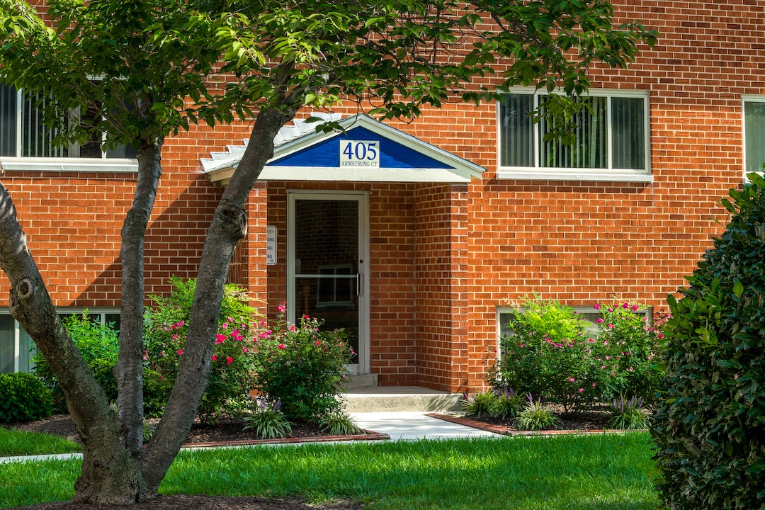 Middletowne & The Dona Image 142