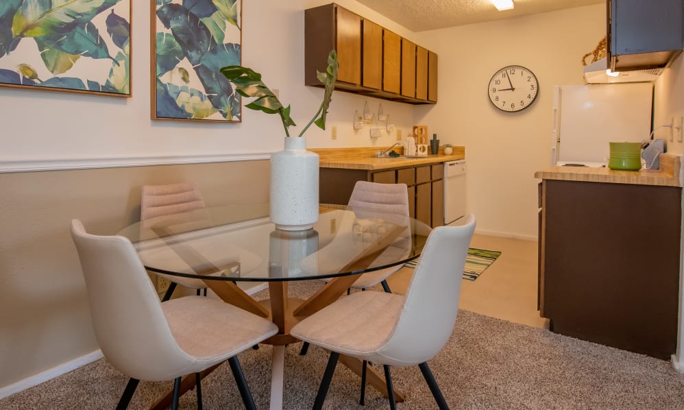 Fox Run Apartments  Image 11