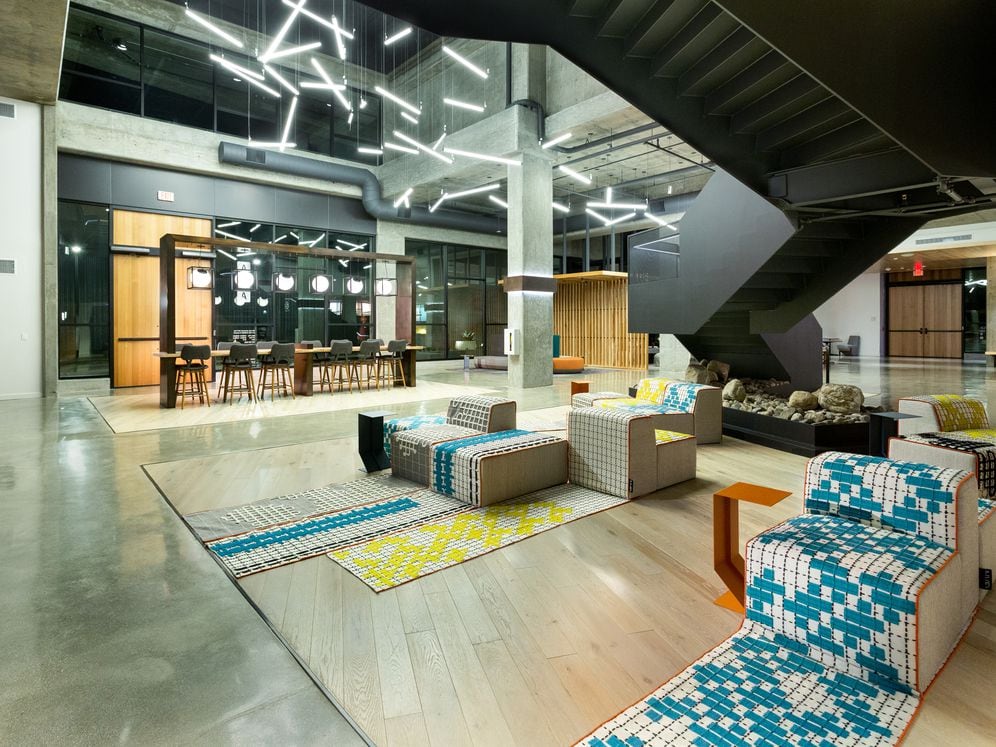 Lobby loft with common area seating