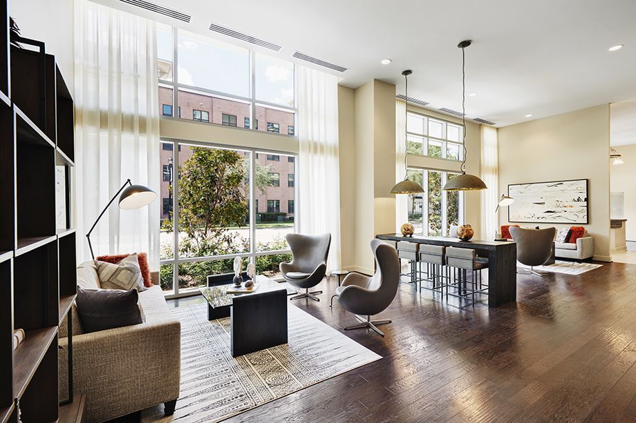 Camden McGowen Station Image 37