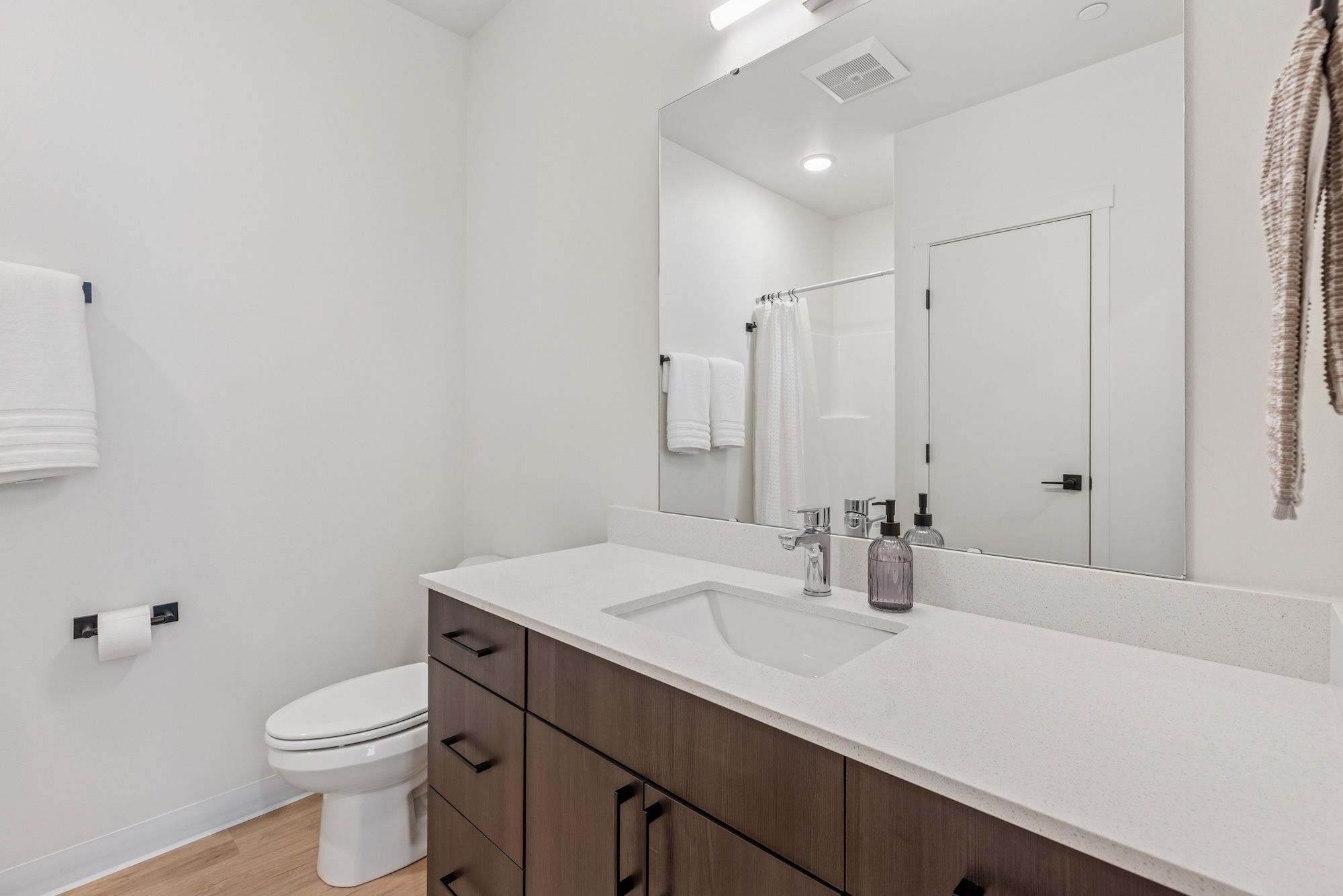 Brisa Heights Image 9