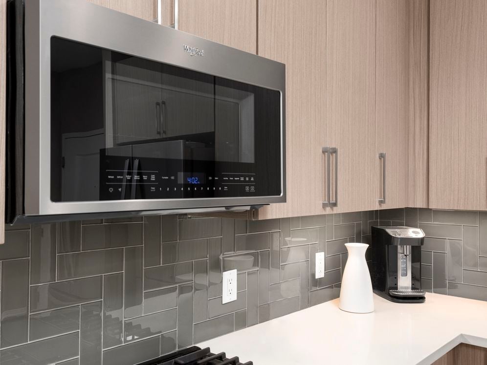 Design Scheme II Kitchen with tile backsplash