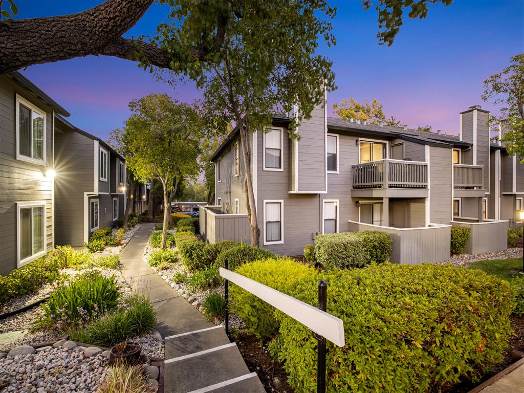 Sandpiper Village Apartment Homes Image 3