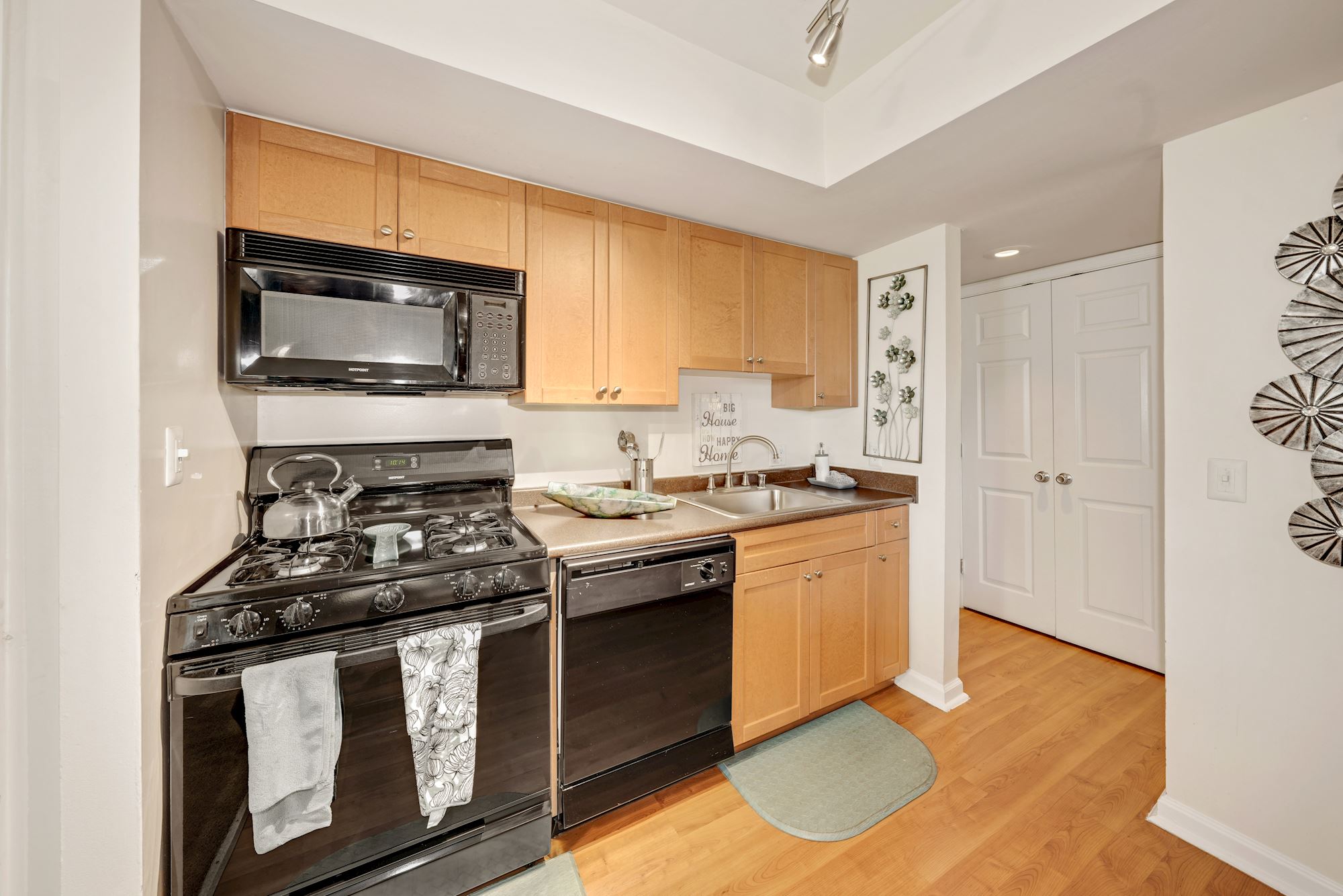 The Verona at Oakland Mills Image 7