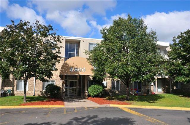 The Fountains in the Park Image 1