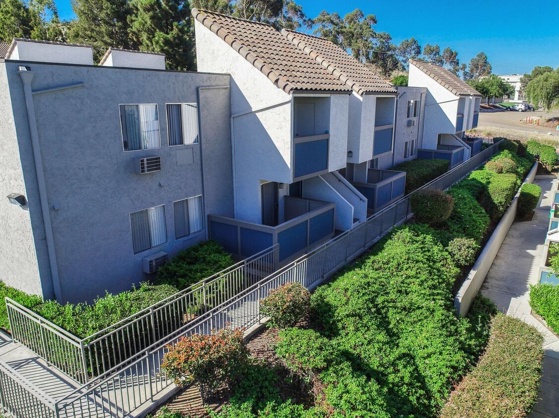 Skyline Apartments Image 5