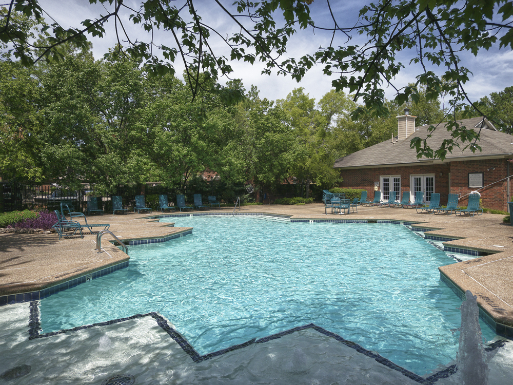 Monticello Apartments Image 5